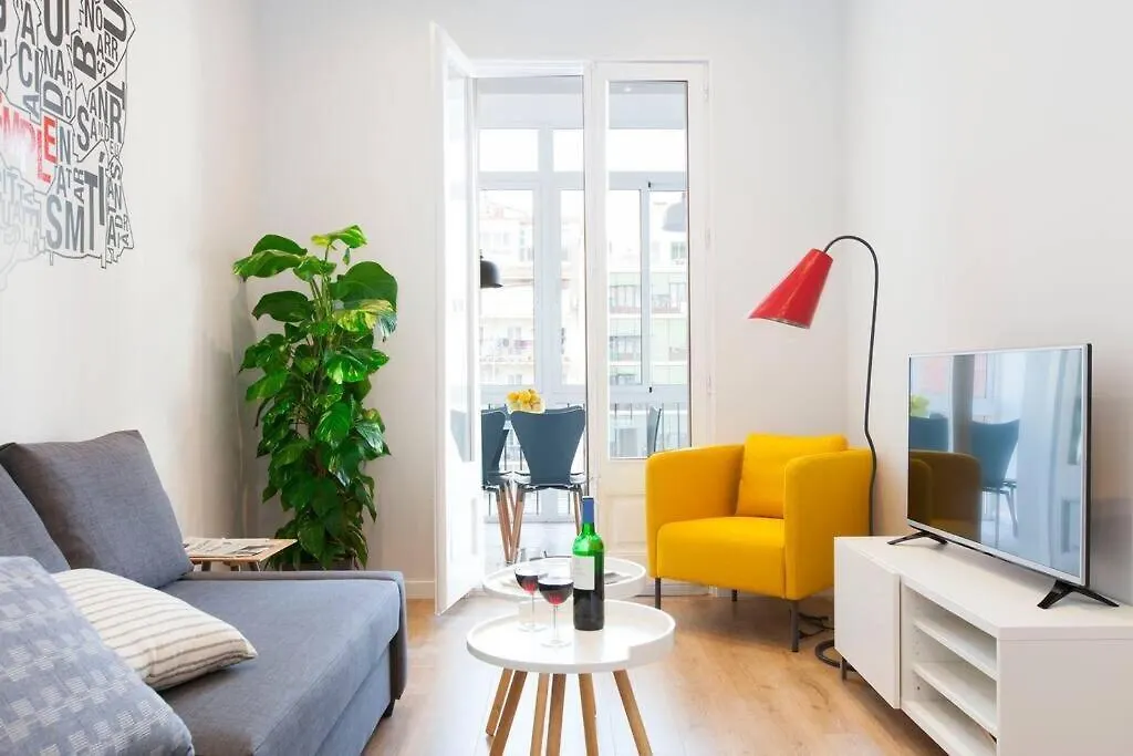 Perfectly Located 4Bed 4Bath Apartment In Barcelona 1 2 Spain